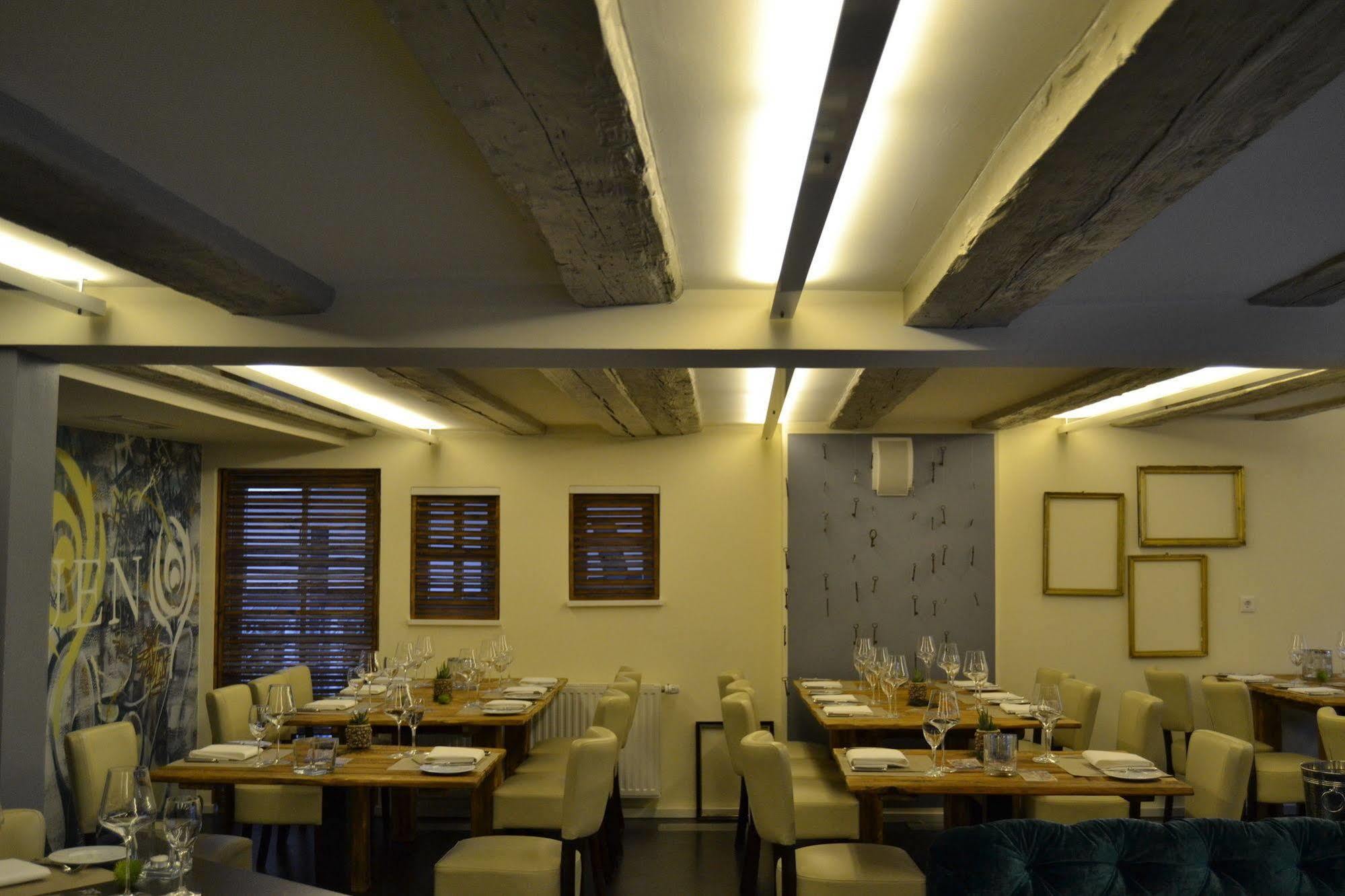 Boutique Hotel Pfauen Schorndorf  Εξωτερικό φωτογραφία